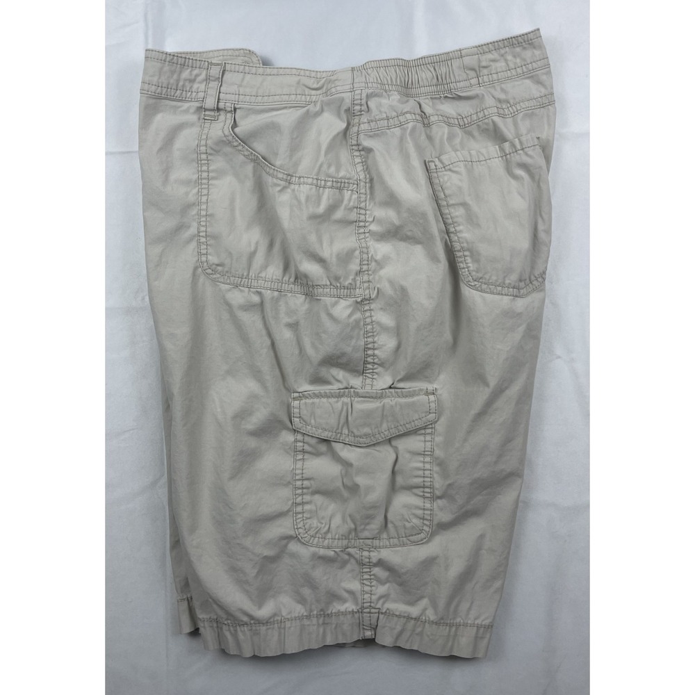 CHICOS WOMENS CARGO BERMUDA SHORTS SIZE 2.5 US L BEIGE KHAKI UTILITY CASUAL